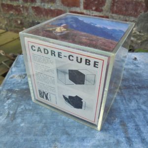 Cadre cube BAC Design