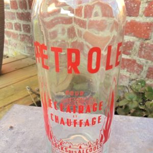 Bouteille de pétrole