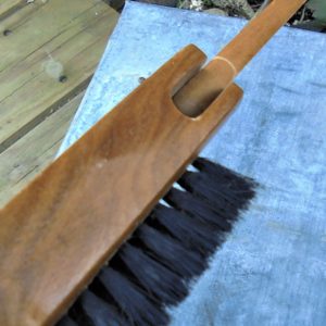 Cintre brosse 70s