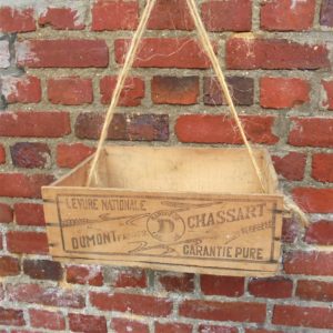 Ancienne caisse en bois DUMONT Frères CHASSART