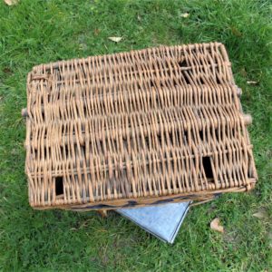 Panier en osier et bois