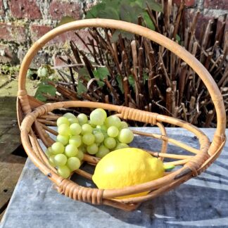 Panier fruits rotin très élégant avec son anse